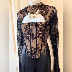 ❤️ Romantic Black Lace Women Top, Fashion Nova, size M